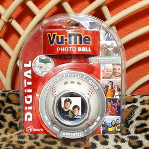 NIB Digital Vu-Me Baseball Photo Frame
